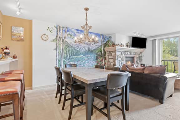 Beaver Creek Ski-In/Ski-Out w/Amenities | LB205 - Image 3