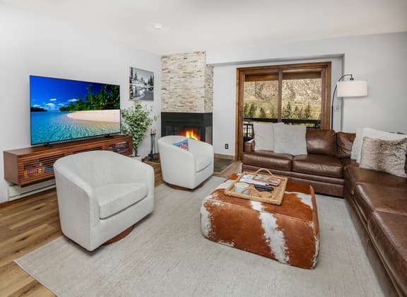 Remodeled Condo walk to Beaver Creek Gondola A601 - Image 1