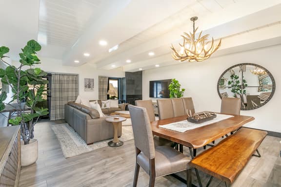 Modern luxurious 4 BD w Views A605 - Image 1