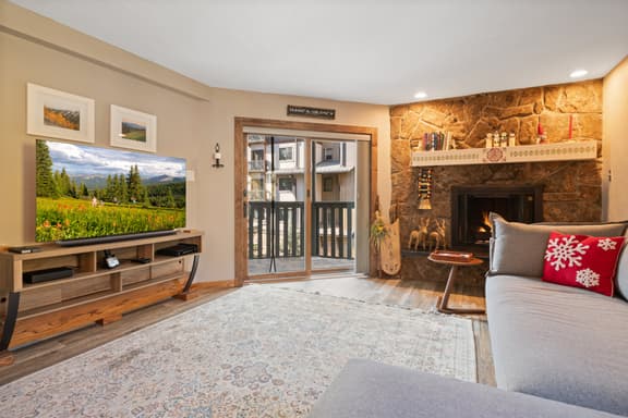 Remodeled Vail Mountain 1BD 2BA Condo, W309 - Image 1