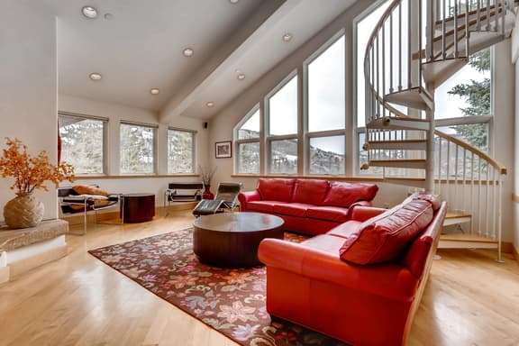 Luxury Condo in Vail Village, Walk to Lifts, Tyro5 - Image 1