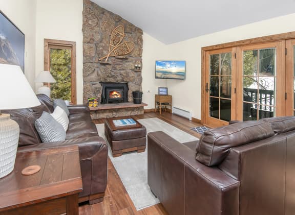 Modern Mountain East Vail Condo, Pool | TF1005 - Image 1