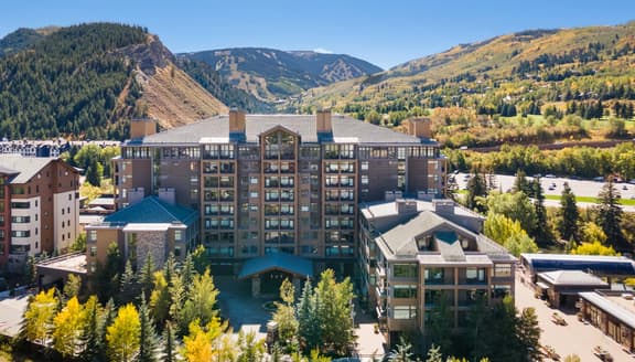 Riverfront Resort & Spa w Gondola | WR421A - Image 1