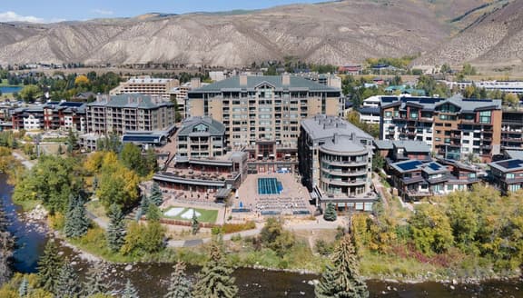 Riverfront Resort & Spa w Gondola | WR421B - Image 1