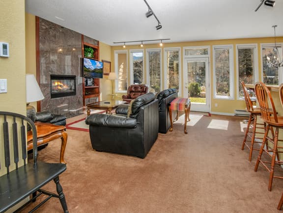 Vail Condo Near Gondola with Mtn Views, SV12E - Image 1