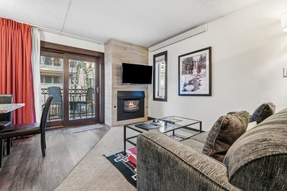 Remodeled in Village, Rooftop Hot Tub | LH Premium - Image 1