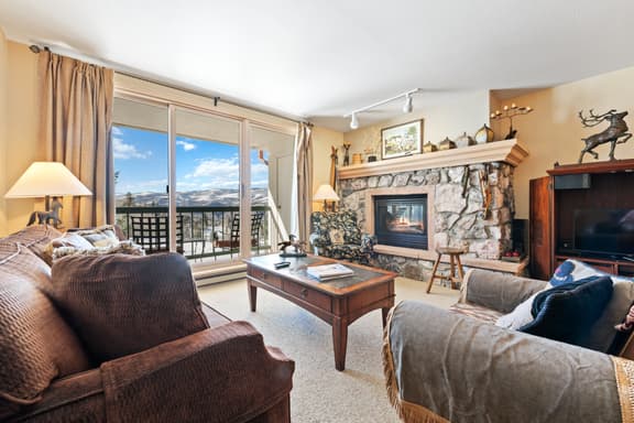 Ski-In/Ski-Out, Pool, Hot Tubs, Fitness Room| LB209 - Image 1