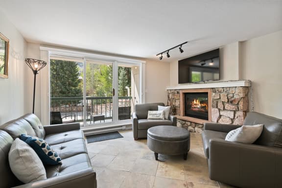Ski-In/Ski-Out Serenity w/Lodge Amenities | LB202 - Image 1