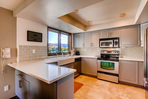 Remodeled Condo next to the Avon Gondola A607 - Image 1
