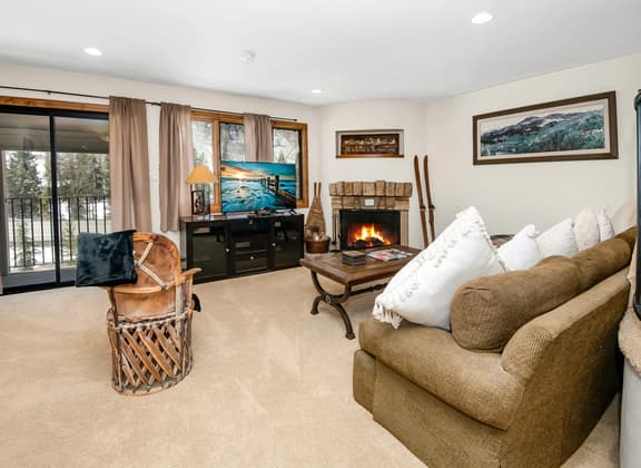 Spacious retreat in East Vail, Near Bus Stop | SW209 - Image 1